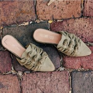 NWOT Mi.iM Jenelle Mules